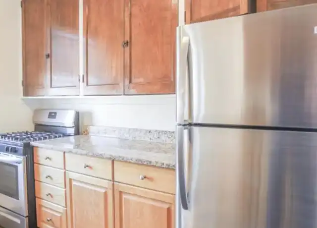 Property at 5642 N Kimball Ave, Chicago, IL, 60659, 1 bed, 1 bath, [object Object]