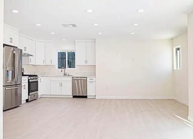 Property at 6638 Lindley Ave, Reseda, CA, 91335, 2 beds, 1.5 baths, [object Object]
