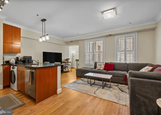 Property at 1121 24th St NW #108, Washington, DC, 20037, 1 bed, 1 bath, [object Object]