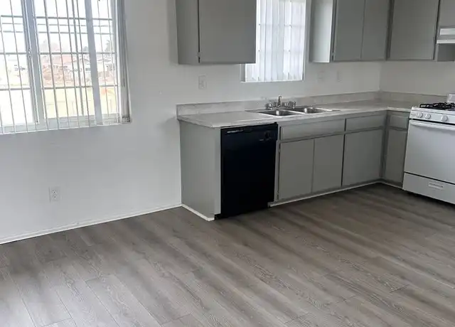 Property at 18125 Bellflower St Unit 217, Adelanto, CA, 92301, 1 bed, 1 bath, [object Object]