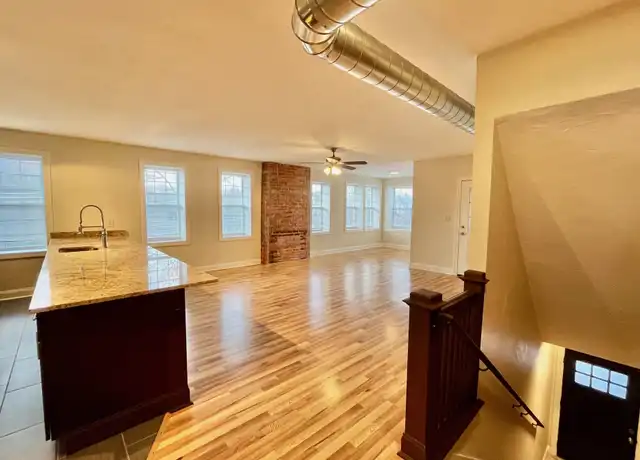 Property at 5644 Stanton Ave Unit 2, Pittsburgh, PA, 15206, 3 beds, 2 baths, [object Object]