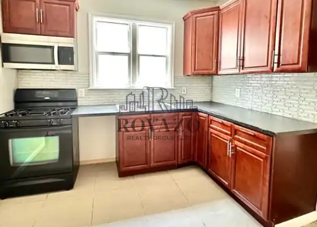 Property at 90 N 15th St Unit 3, East Orange, NJ, 07017, 3 beds, 1 bath, [object Object]