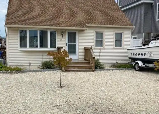 Property at 39 Mark Dr, Manahawkin, NJ, 08050, 3 beds, 1.5 baths, [object Object]