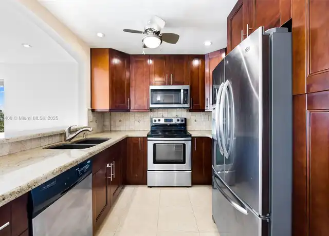 Property at 619 Orton Ave #504, Fort Lauderdale, FL, 33304, 1 bed, 1.5 baths, [object Object]