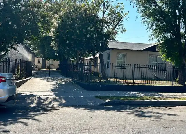 Property at 834 N Davidson Ave Unit 834-2, San Bernardino, CA, 92411, 1 bed, 1 bath, [object Object]