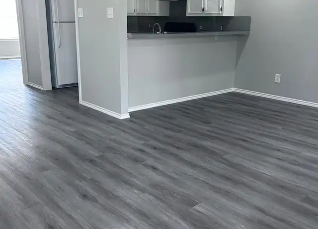 Property at 1604 W McIntyre St Unit 1604-03, Edinburg, TX, 78541, 1 bed, 1 bath, [object Object]