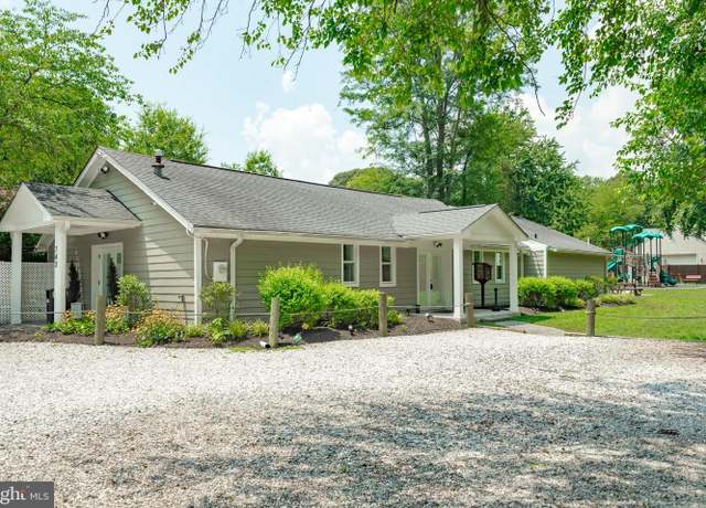 Photo of 744 Oak Grove Cir, Severna Park, MD 21146