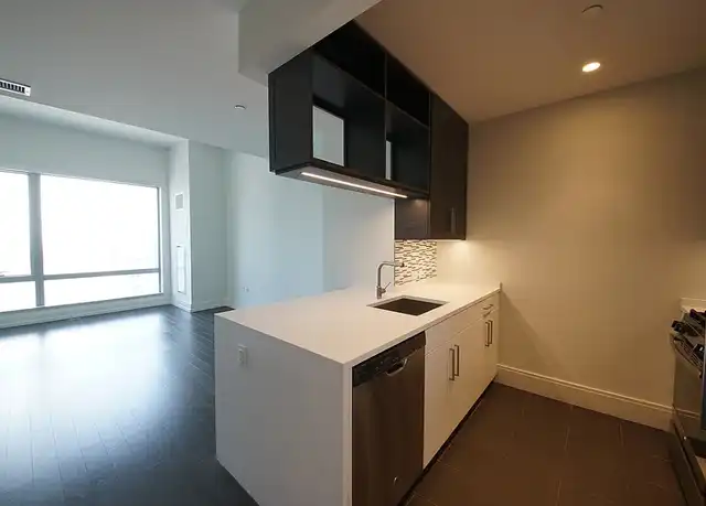 Property at 551 10th Ave Unit PHH, New York, NY, 10018, 0 beds, 1 bath, [object Object]