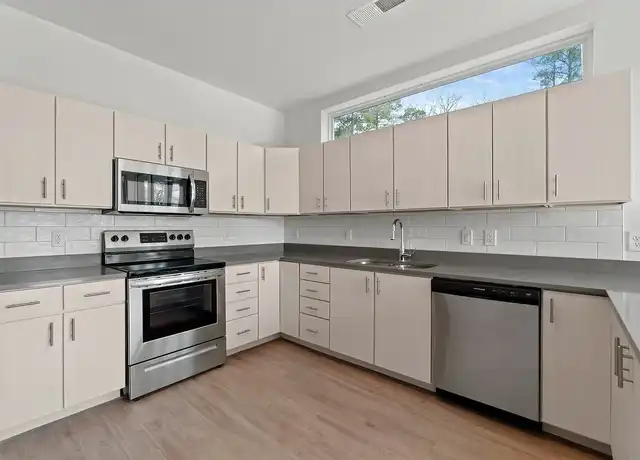 Property at Metropolis Apartments - 4500 Metropolis DR, Glen Allen, VA, 23060, 1 bed, 1-2 bath, [object Object]