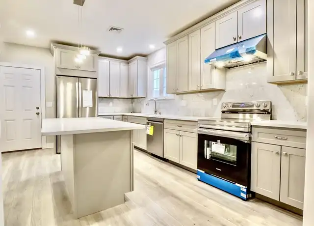 Property at 106-108 Lawrence St Unit 106, Malden, MA, 02148, 5 beds, 2 baths, [object Object]