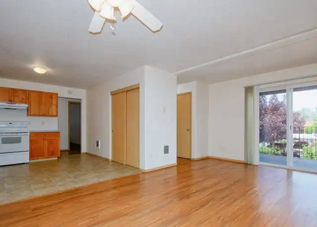 Property at 678 SE Hogan Rd Unit 106, Gresham, OR, 97080, 2 beds, 2 baths, [object Object]
