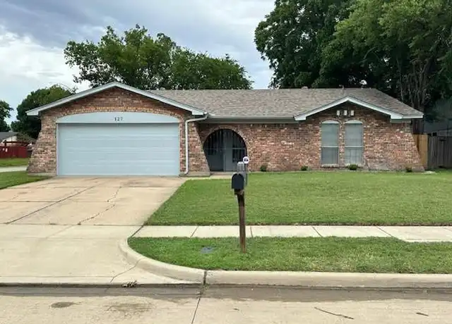 Property at 127 Countryside Dr, Arlington, TX, 76014, 3 beds, 2 baths, [object Object]