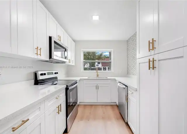 Property at 14725 SW 107th Ter Unit 14725, Miami, FL, 33196, 4 beds, 3 baths, [object Object]