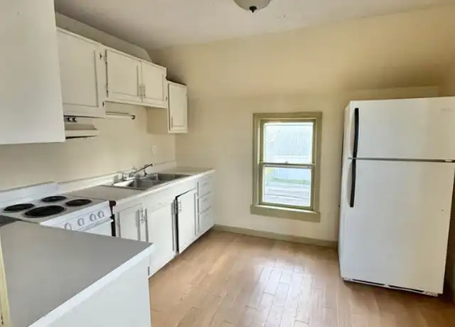 Property at 528 N 1st St Unit 2, Marshalltown, IA, 50158, 2 beds, 1 bath, [object Object]
