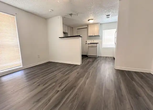 Property at 3214 Hutchins St #3, Houston, TX, 77004, 2 beds, 1 bath, [object Object]