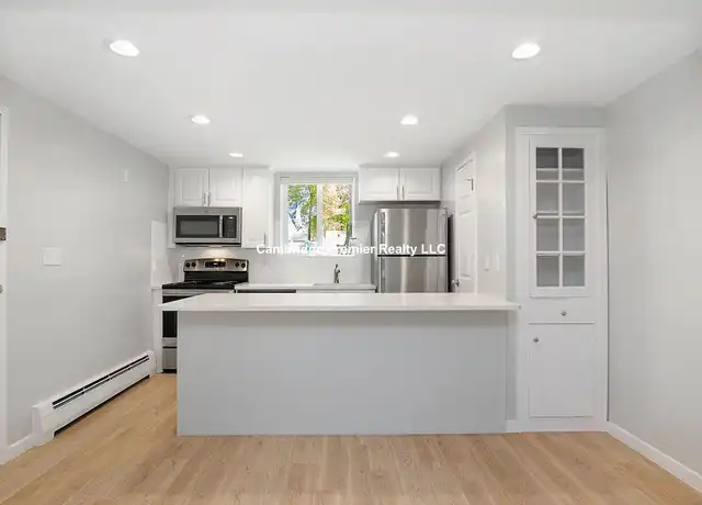 Property at 108 W Emerson St Unit 5, Melrose, MA, 02176, 2 beds, 1 bath, [object Object]