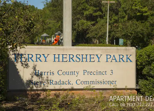 Property at 10408 Town and Country Way Unit 379, Houston, TX, 77024, 1 bed, 1 bath, [object Object]