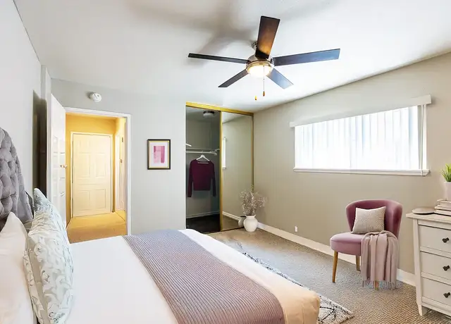 Photo of 1688 Clayton Rd, Concord, CA 94520