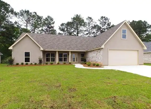 Property at 14356 Riverlake Dr, Covington, LA, 70435, 4 beds, 2.5 baths, [object Object]