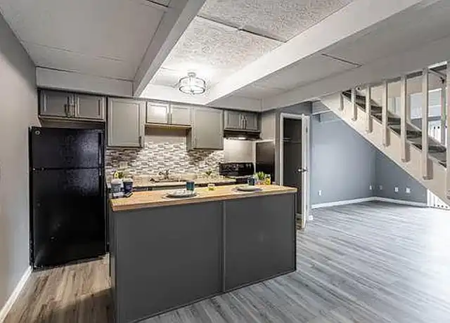 Property at Courtship Village Townhomes - 1503 Monmouth St, Lancaster, OH, 43130, 1-2 bed, 1 bath, [object Object]
