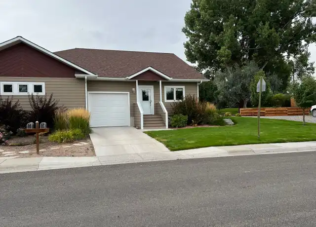 Property at 203 W Bell Ave, Riverton, WY, 82501, 1 bed, 1 bath, [object Object]
