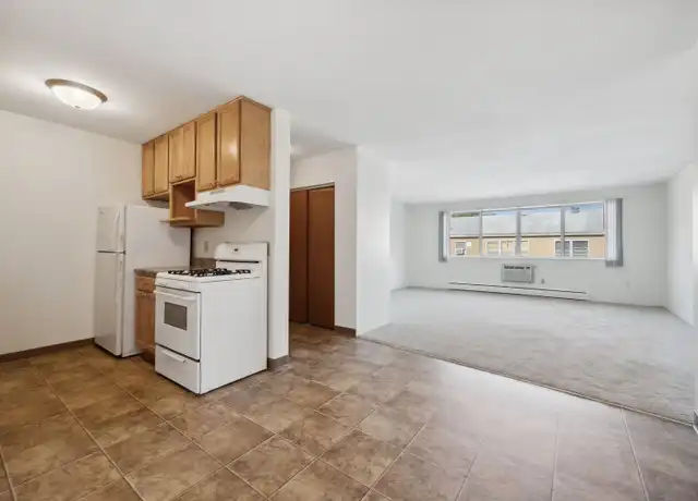 Property at 1776 Saint Clair Ave Unit 401, St Paul, MN, 55105, 2 beds, 1 bath, [object Object]