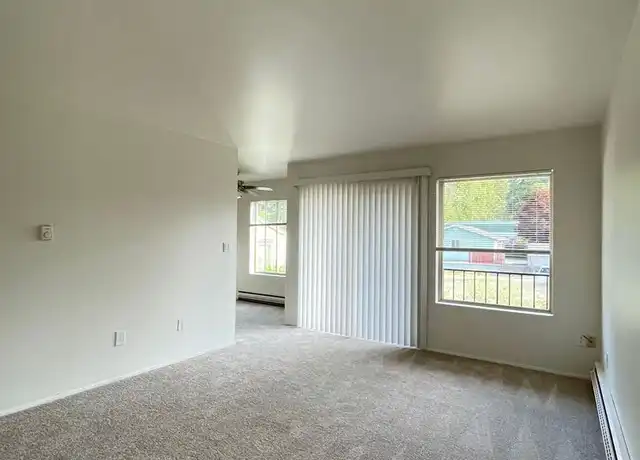 Property at 2908 NE 12th St Unit 204, Renton, WA, 98056, 1 bed, 1 bath, [object Object]