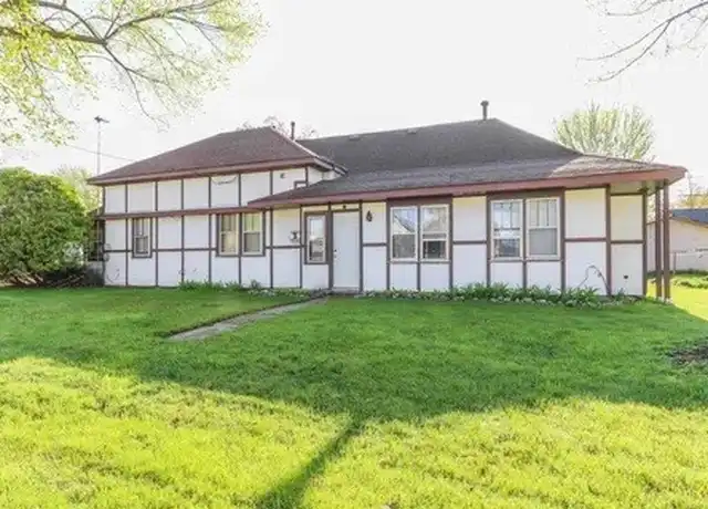 Property at 803 Wadleigh St Unit 803, Stevens Point, WI, 54481, 2 beds, 1 bath, [object Object]