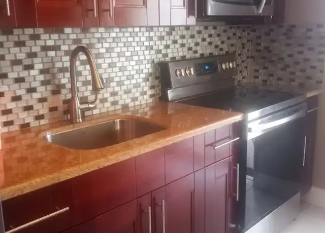 Property at 2502 NW 6th Ct, Pompano Beach, FL, 33069, 2 beds, 1 bath, [object Object]