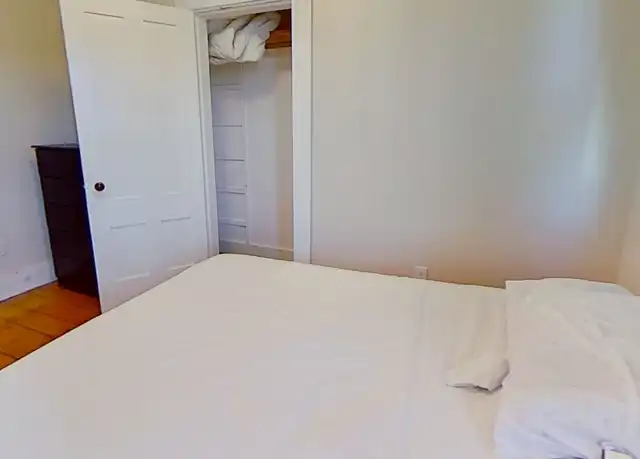 Property at 8 Eliot Ave Unit 3 B, Chestnut Hill, MA, 02467, 1 bed, 1 bath, [object Object]
