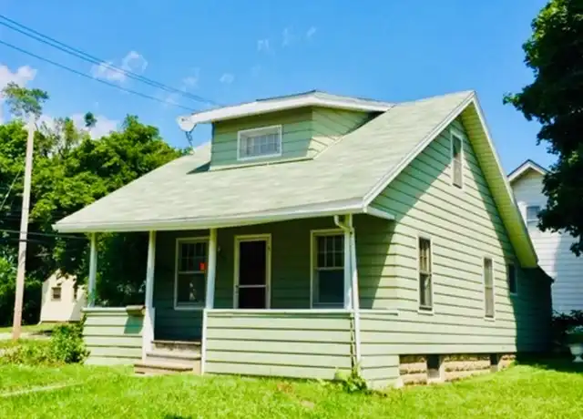 Property at 1562 N High St, Lansing, MI, 48906, 3 beds, 1 bath, [object Object]