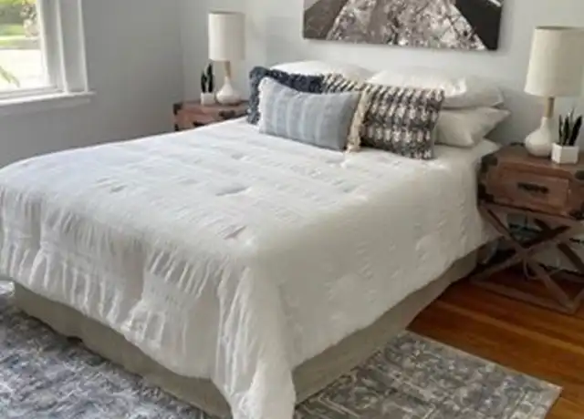 Property at 233 Lafayette St Unit 8, Salem, MA, 01970, 2 beds, 1 bath, [object Object]