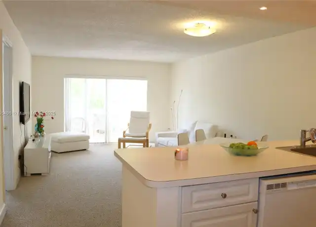 Property at 7800 Camino Real Unit H209, Miami, FL, 33143, 1 bed, 1 bath, [object Object]