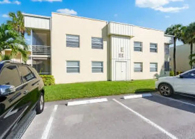 Property at 221 Normandy Ln #221, Delray Beach, FL, 33484, 2 beds, 2 baths, [object Object]