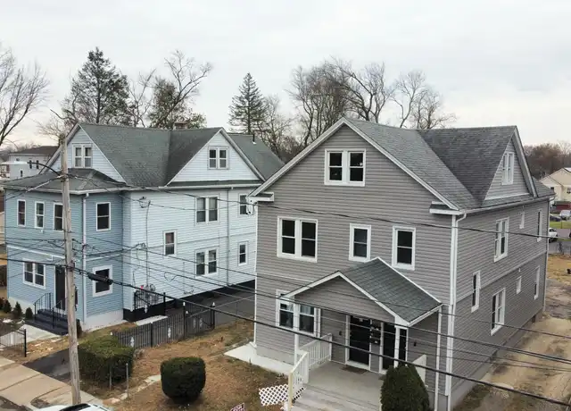 Property at 61-63 Charlotte St Unit 2, Hartford, CT, 06120, 3 beds, 1 bath, [object Object]