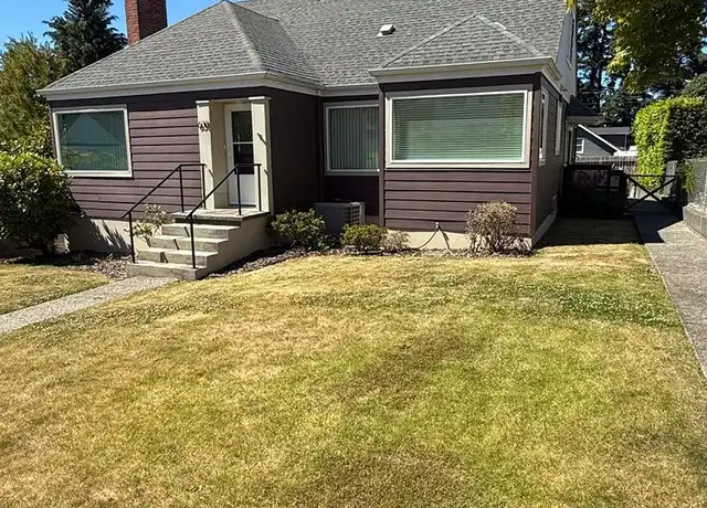 Property at 638 Exchange St, North Bend, OR, 97459, 3 beds, 2 baths, [object Object]