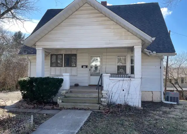 Property at 725 W Dixie St Unit 725, Bloomington, IN, 47403, 3 beds, 2 baths, [object Object]