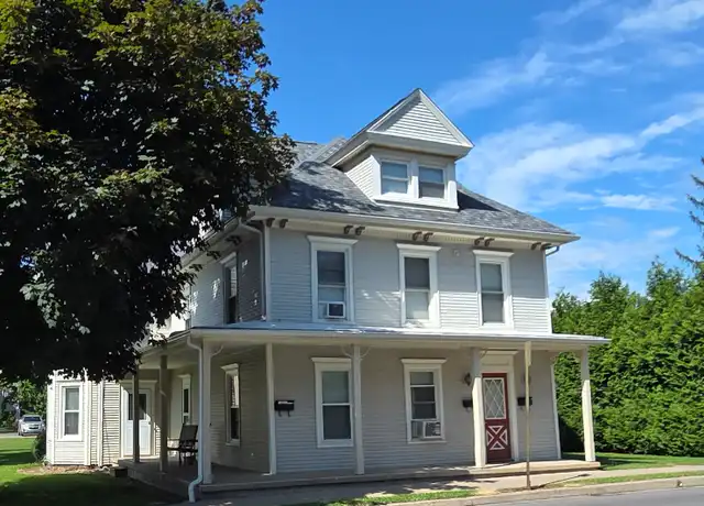 Property at 214 E Pine St Unit 214, Selinsgrove, PA, 17870, 2 beds, 1 bath, [object Object]