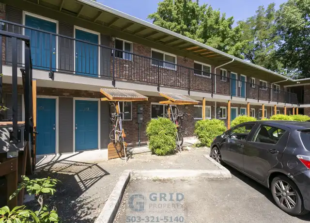Property at 1800 SE Stark St Unit 204, Portland, OR, 97214, 1 bed, 1 bath, [object Object]