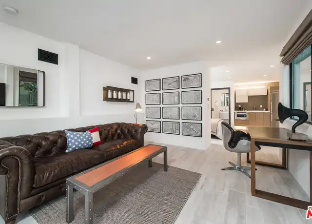 Property at 8555 W Sunset Blvd, West Hollywood, CA, 90069, 0 beds, 1 bath, [object Object]