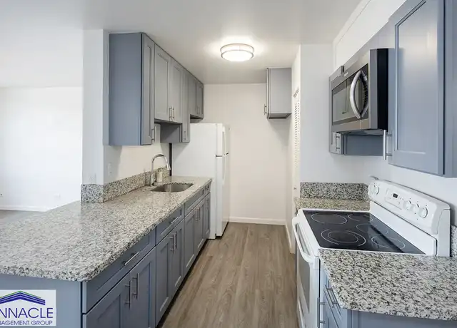 Property at 633 Nalanui St #302, Honolulu, HI, 96817, 3 beds, 1 bath, [object Object]