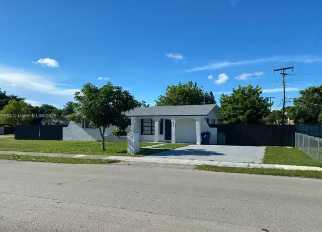 Property at 2513 NW 179th St, Miami Gardens, FL, 33056, 4 beds, 2 baths, [object Object]