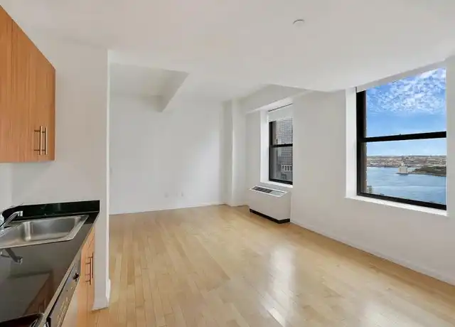 Property at 90 Albany St, New York, NY, 10006, 3 beds, 1 bath, [object Object]