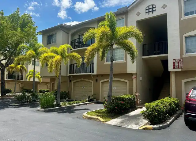 Property at 1300 Crestwood Ct S #1304, Royal Palm Beach, FL, 33411, 3 beds, 2 baths, [object Object]