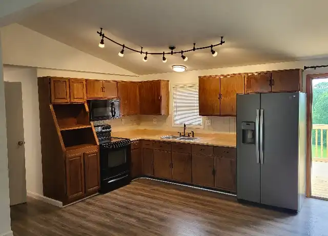 Property at 56 Meadow Rd, Burgettstown, PA, 15021, 3 beds, 2 baths, [object Object]