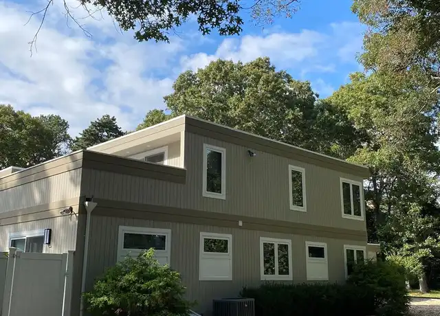 Property at 14 Woodland Ln, Quogue, NY, 11959, 5 beds, 4.5 baths, [object Object]
