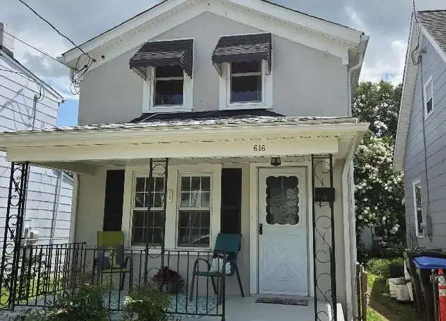 Property at 616 Stuart St, Fredericksburg, VA, 22401, 2 beds, 1.5 baths, [object Object]
