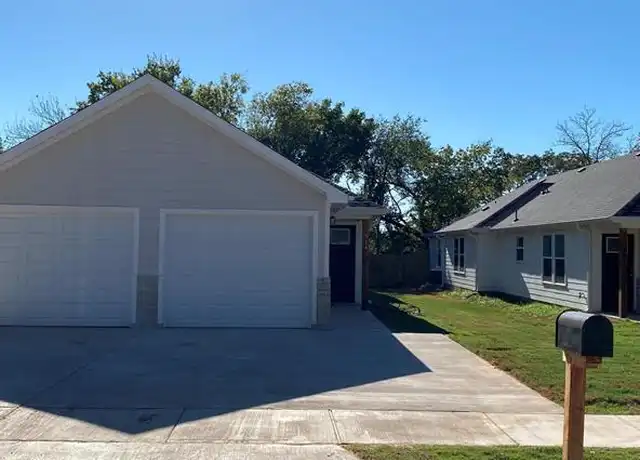 Property at 910-914 N Throckmorton St Unit 914, Sherman, TX, 75090, 3 beds, 2 baths, [object Object]
