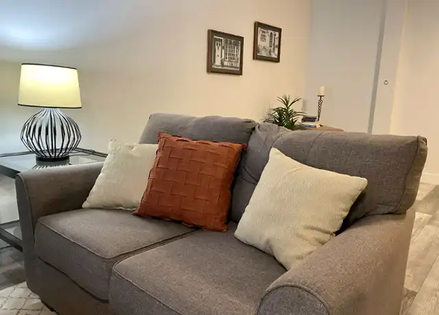 Property at 9515 SW Edgewood St, Portland, OR, 97223, 2 beds, 1 bath, [object Object]
