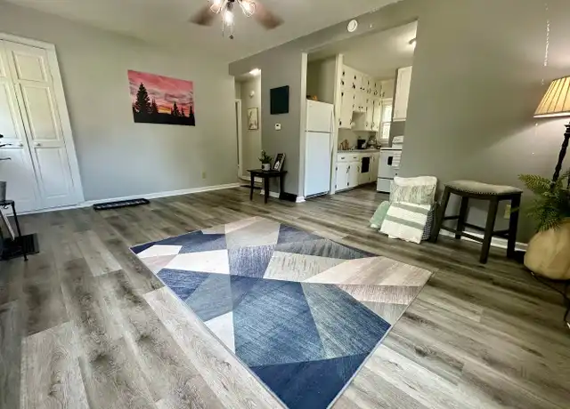 Property at 333 Lamont St, Waterloo, IA, 50703, 2 beds, 1 bath, [object Object]